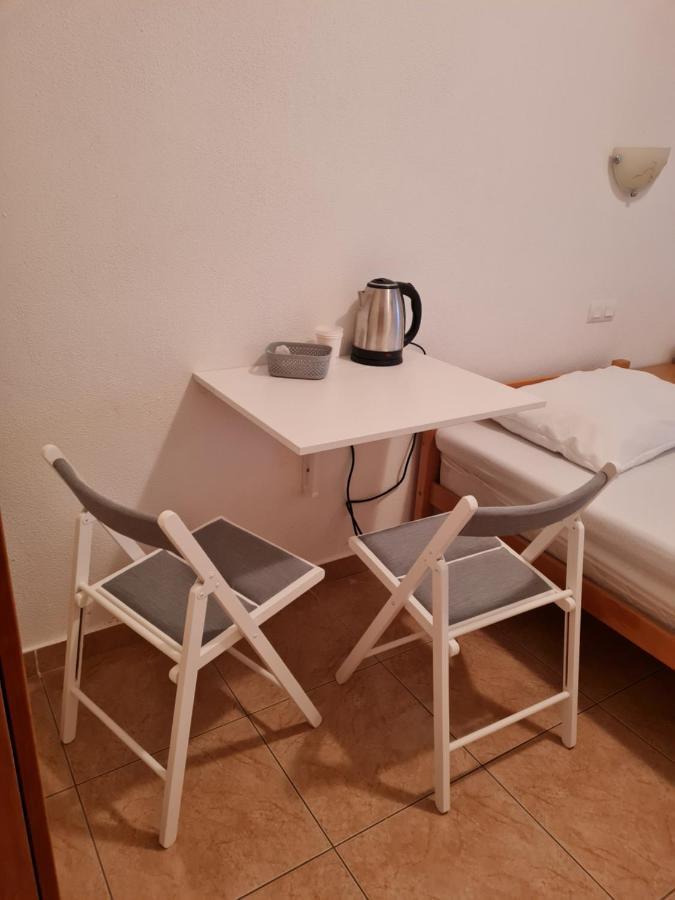 Apartments And Rooms Niki 2 Kaštela エクステリア 写真
